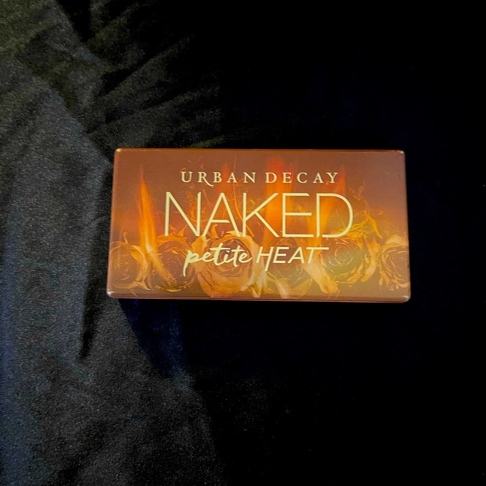Urban Decay NAKED Petite Heat Eyeshadow Palette - Picture 2 of 6
